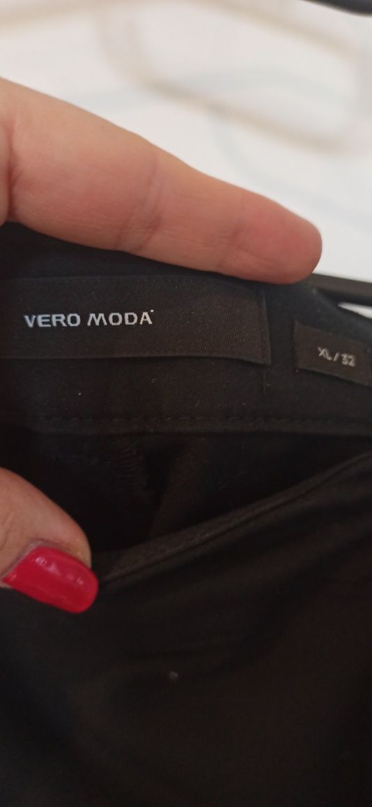 Spodnie Vero Moda