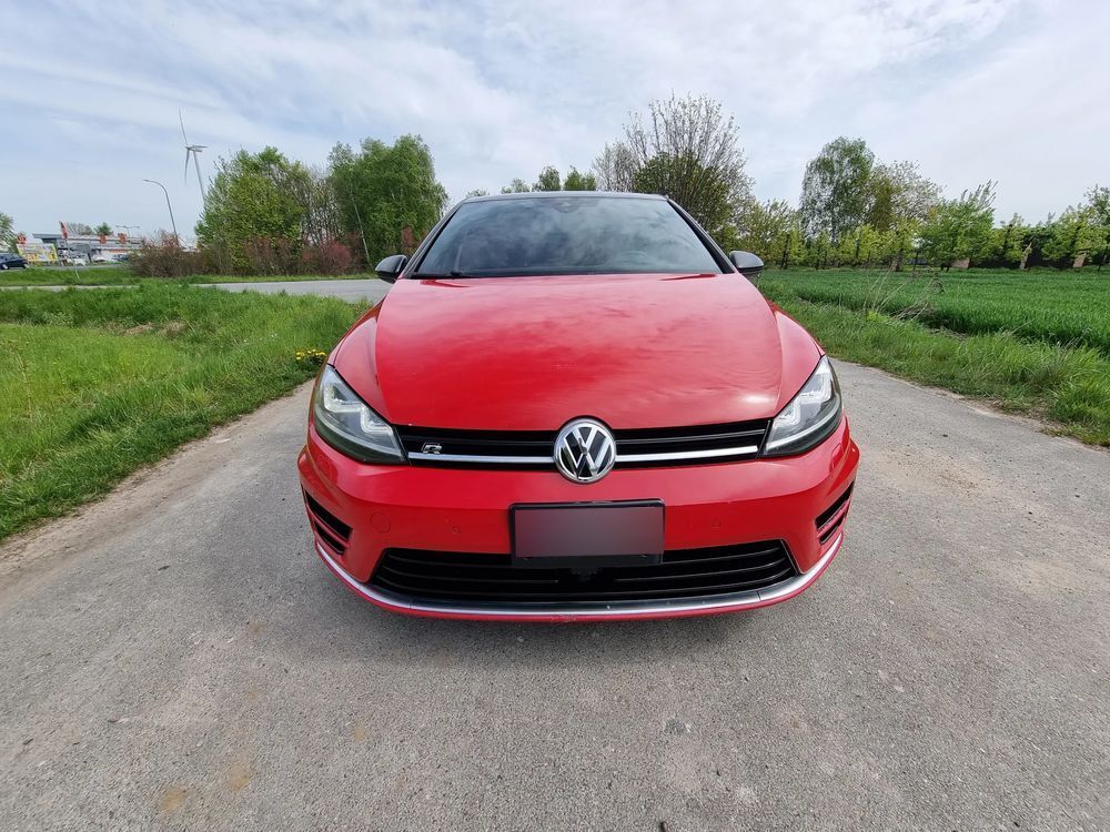 Volkswagen Golf R 4Motion