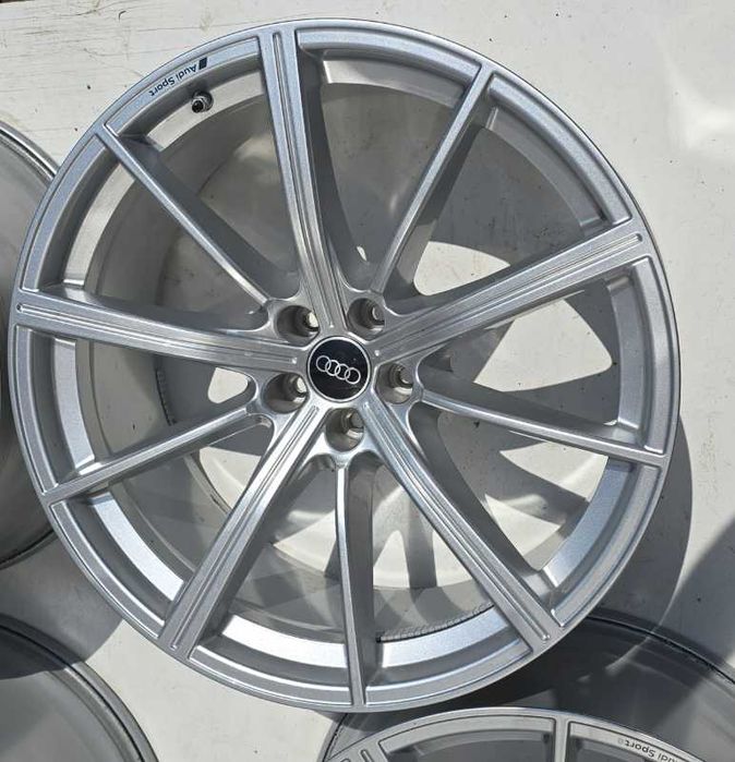 Alufelgi Audi Q8 RS Q8 5x112 4M8 22'' ET18 10J 4X