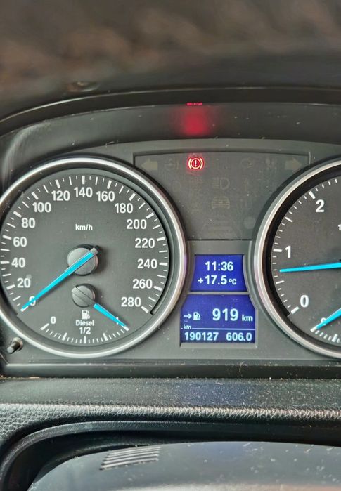 BMW 330d pack M (e93)