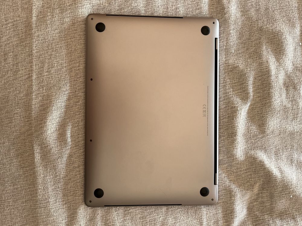MacBook Pro (13 polegadas, 2018) com avaria no ecrã