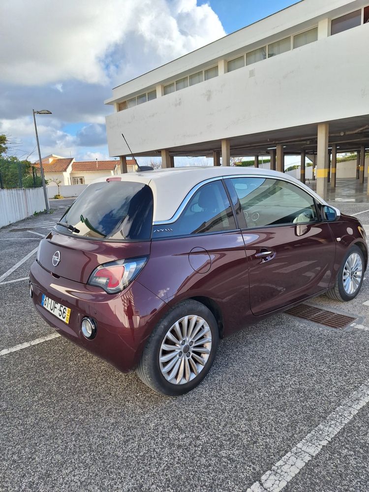 Opel Adam 2018 com 50.000 kms