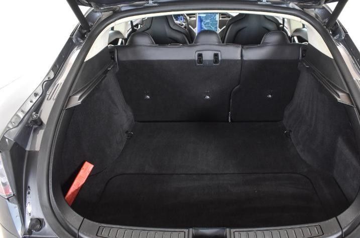 Tesla model s 85p