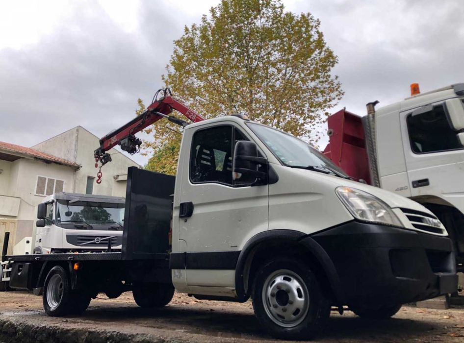 Iveco Daily 35C15 Carrinha com grua e estrado