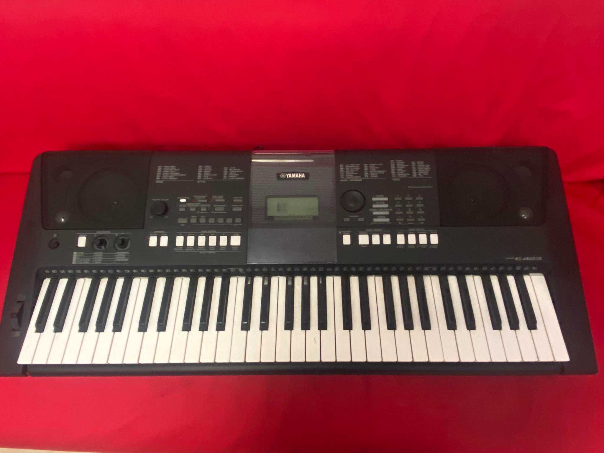 Yamaha PSR E 423 keyboard instrument klawiszowy + gratis