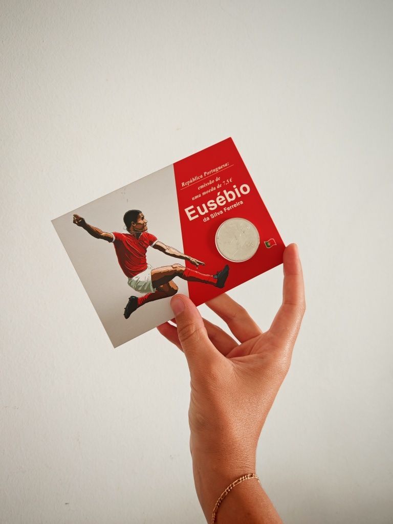Moeda comemorativa de Eusébio em prata