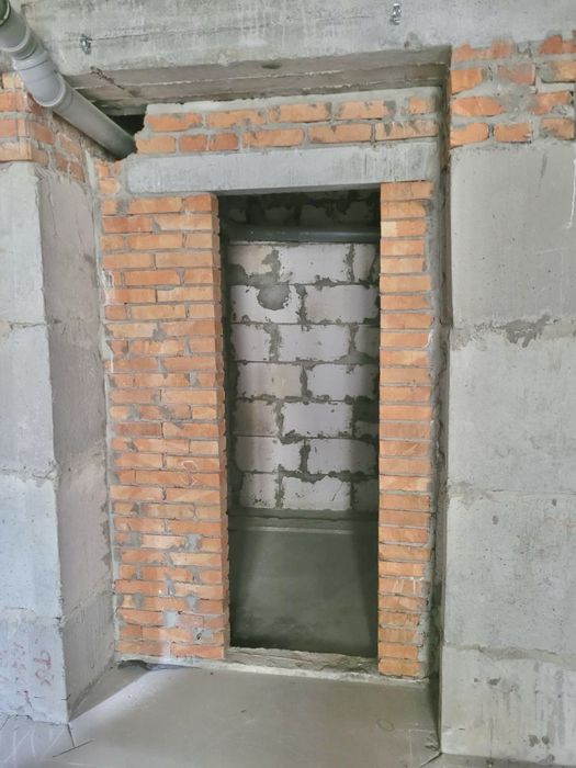 Продаж приміщення в Парковій Оселі