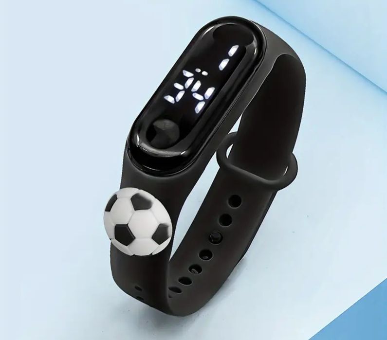Zegarek dziecięcy chłopięcy sportowy Pilka nożna nowy prezent hit