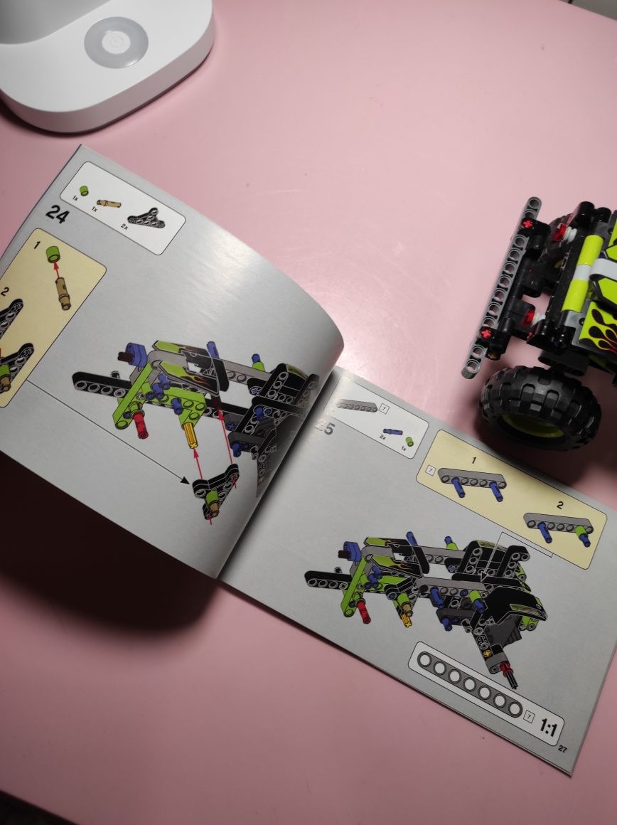 Конструктор LEGO Technic Monster Jam Grave Digger (42118)