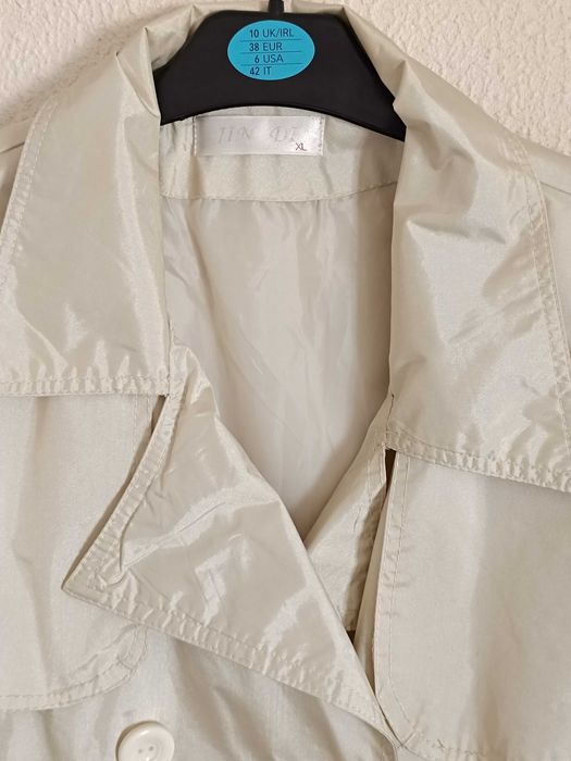 Gabardina ou Casaco de Chuva pérola XL Mulher