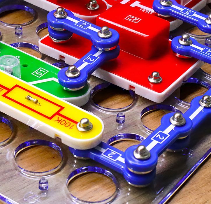 Конструктор електронний Doka Школа 999+ схем D70708