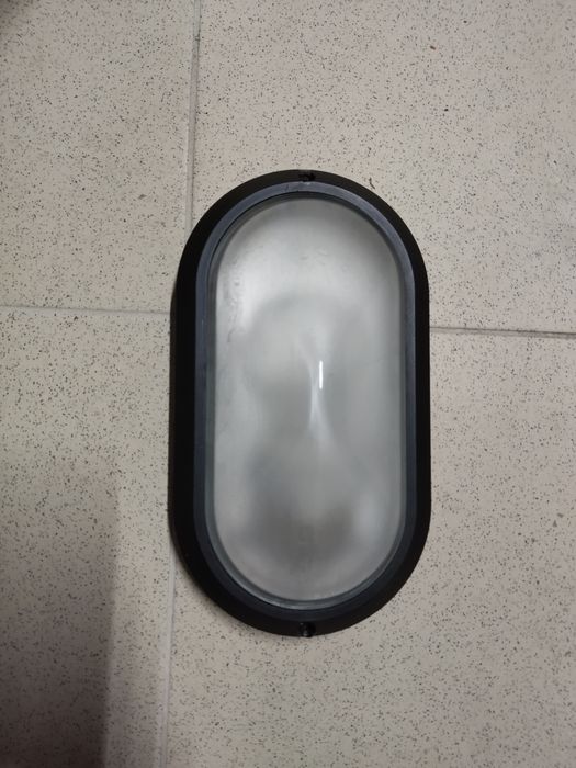 Candeeiro exterior contemporâneo