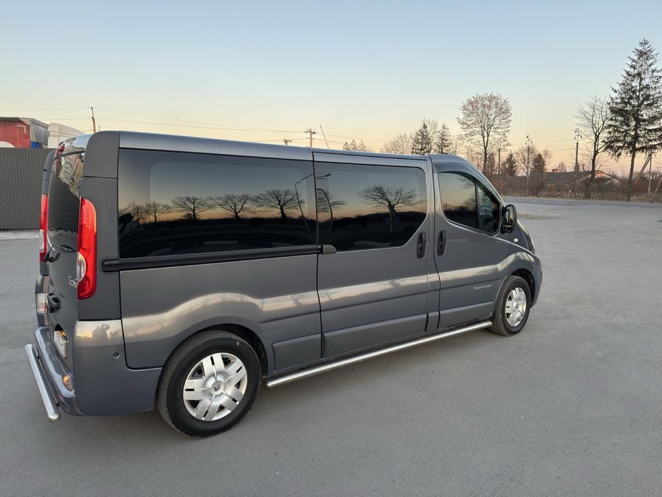 Renault trafic passenger