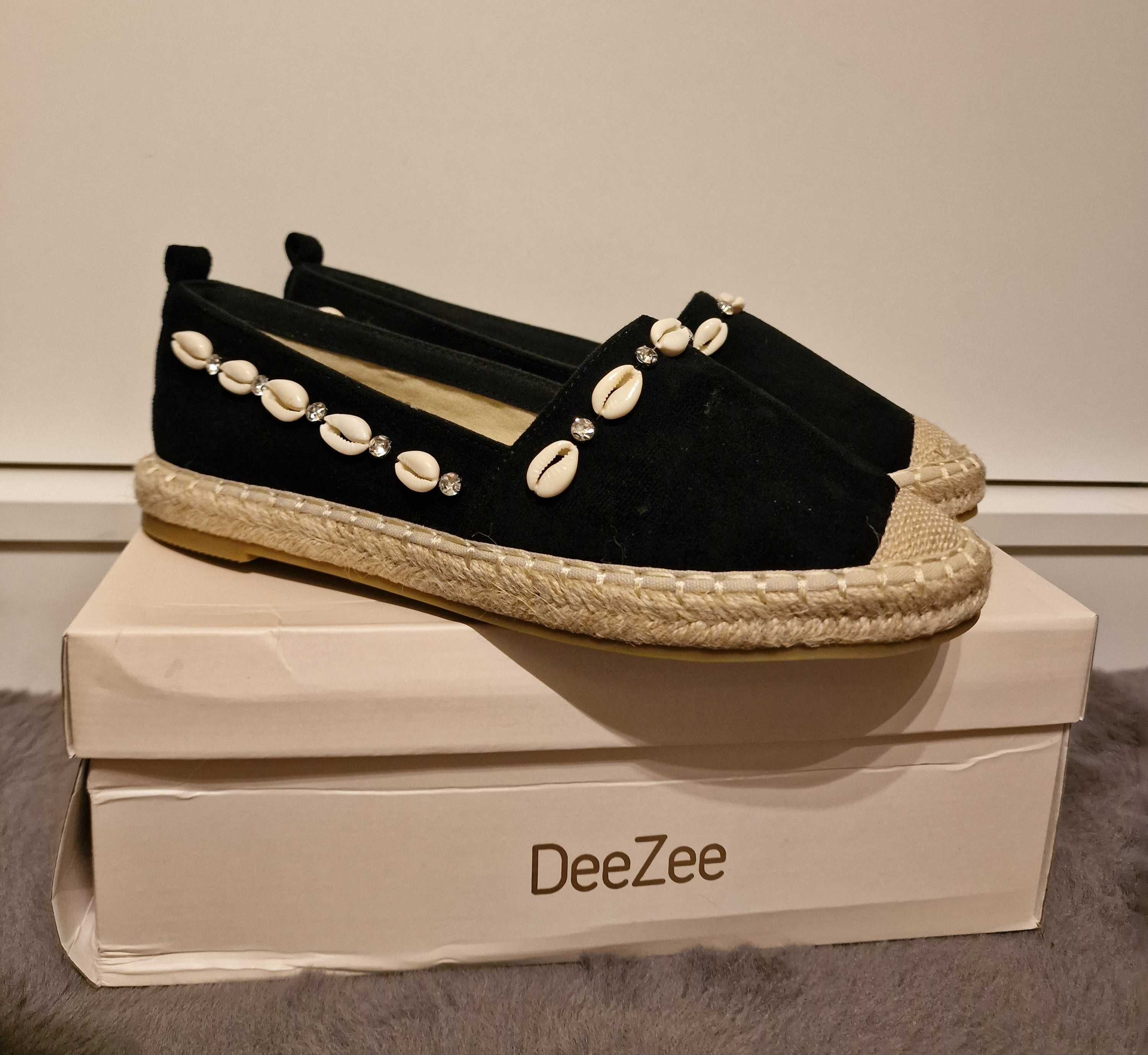 DeeZee Czarne espadryle płaskie Wind In Hair