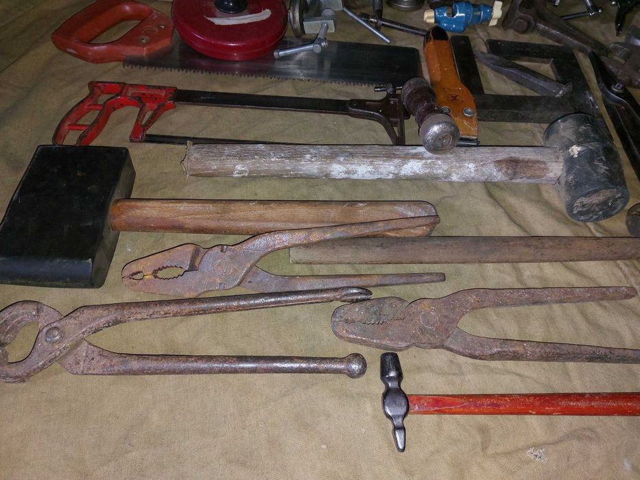 Инструменты на дачу.