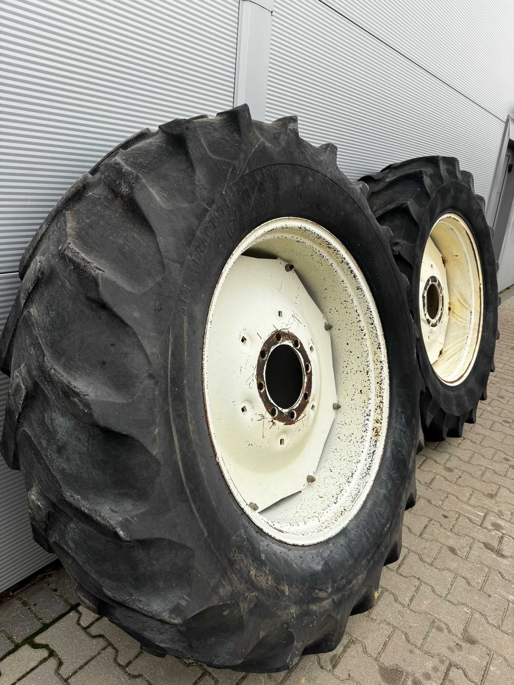 Kompletne koła 18.4-38 | Opony MICHELIN z felgami | np. 1224, 1614