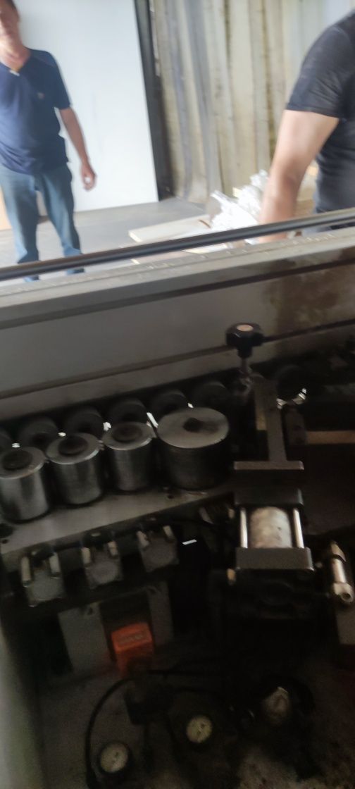 Продам кромочный станок KDT 300