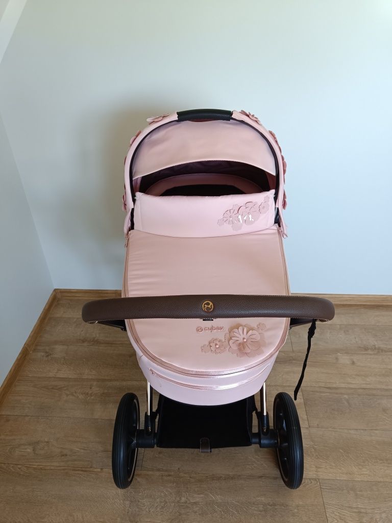 Rezerwacja !!Cybex Priam 4.0 simply  flowers pale blush/ rose gold