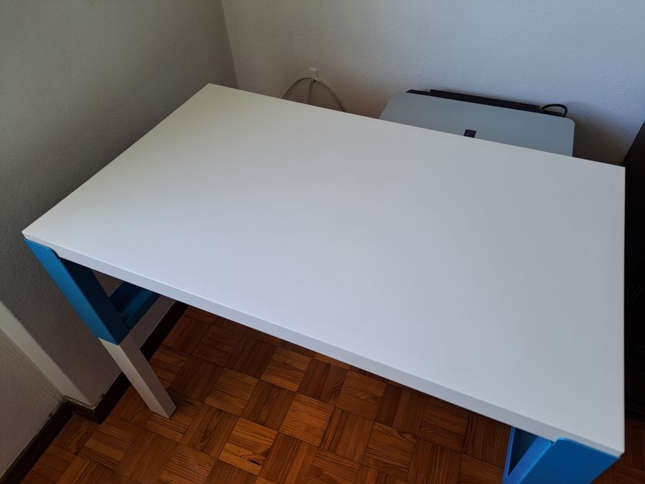 Secretaria azul  em estado novo