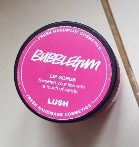 LUSH Lip scrub / peeling do ust