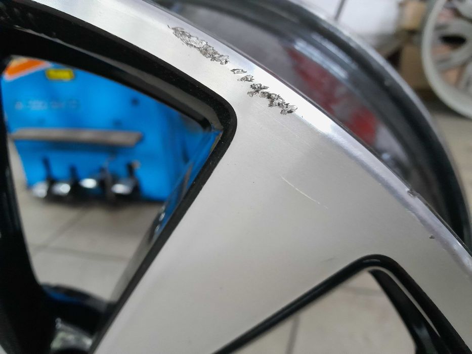 alufelgi 19 oryg. Nissan Qashqai X-Trail Juke 5x114,3 czujniki