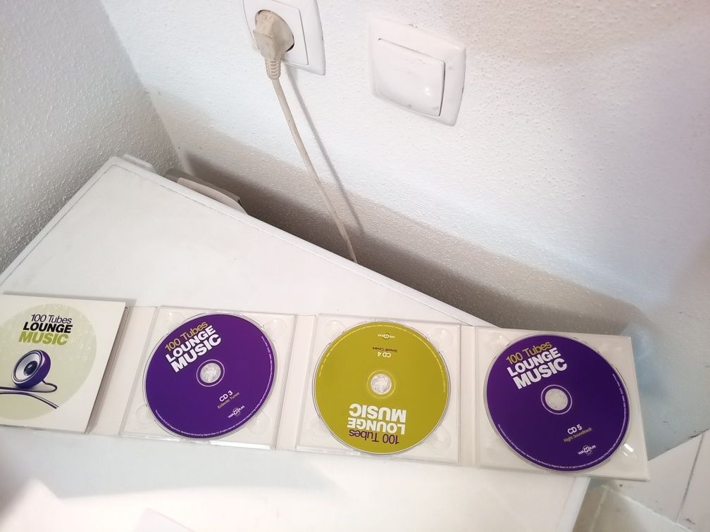 CD"s 100 Tunes Lounge Misic