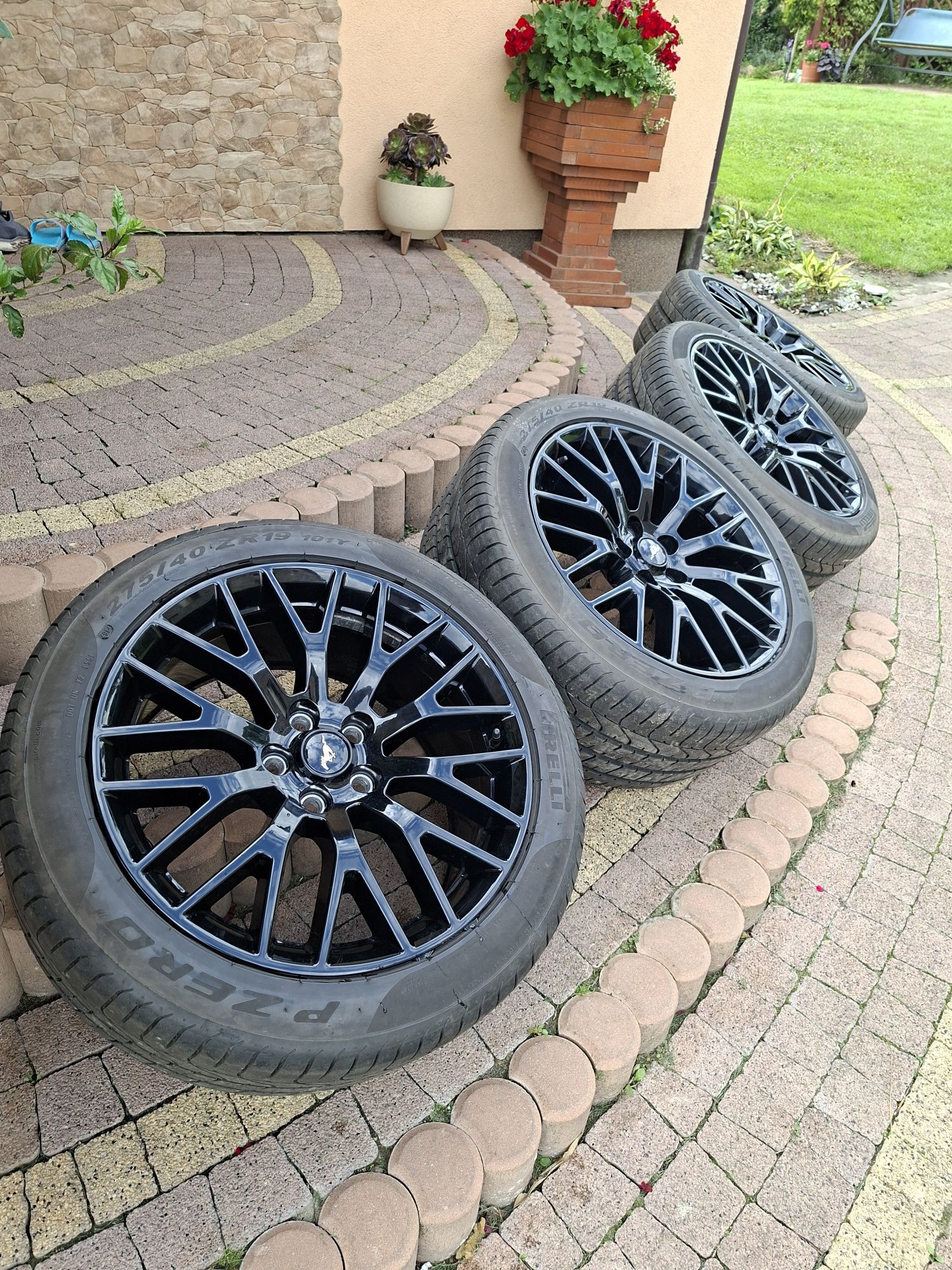 Felgi Ford Mustang Gt 19" 5x114.3 Opony letnie Czarne