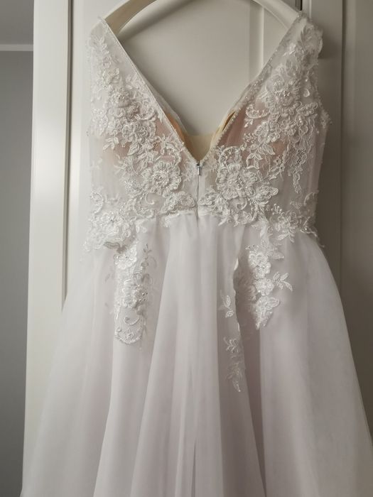 Suknia ślubna rozm. 40, biała