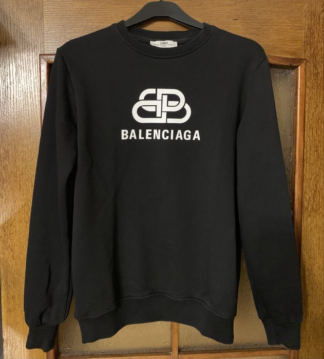 Свитшот в стиле balenciaga
