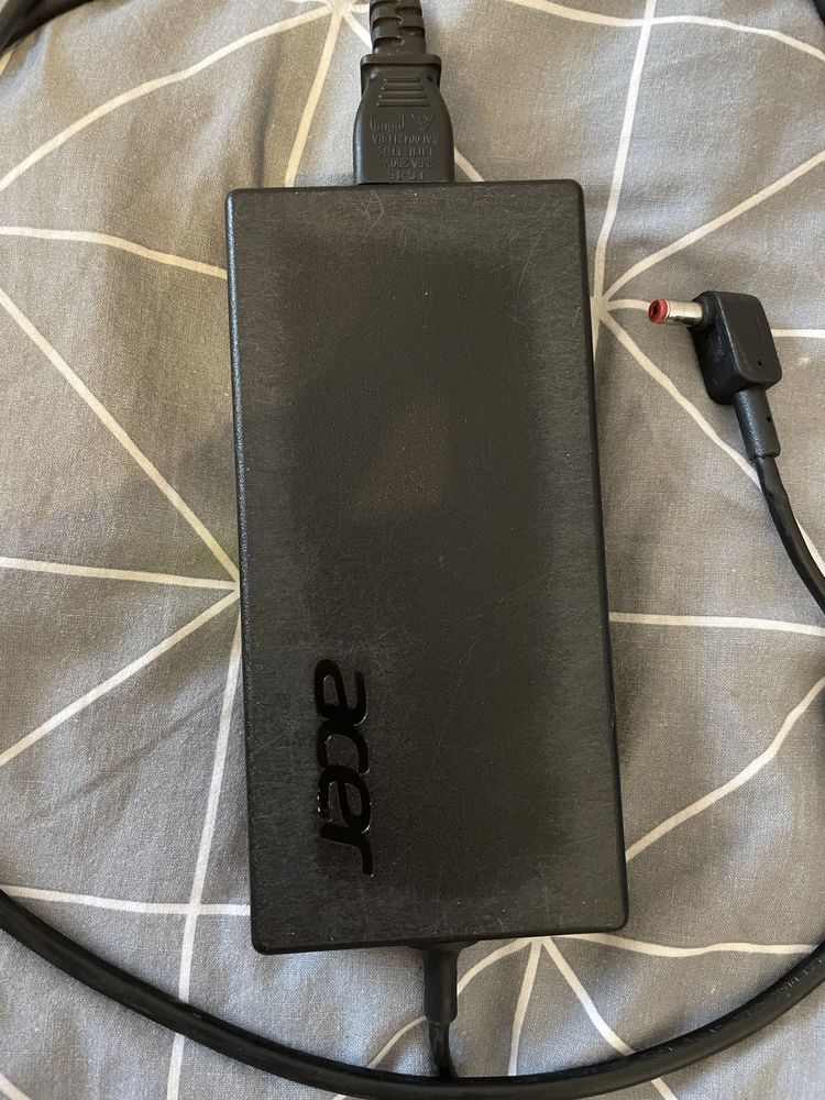 Laptop Acer AN517-51