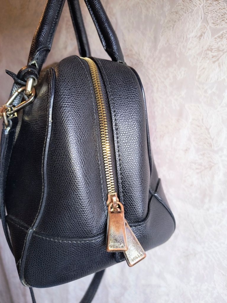 Furla czarna pojemna torba torebka do ręki na ramię kobieca szykowna