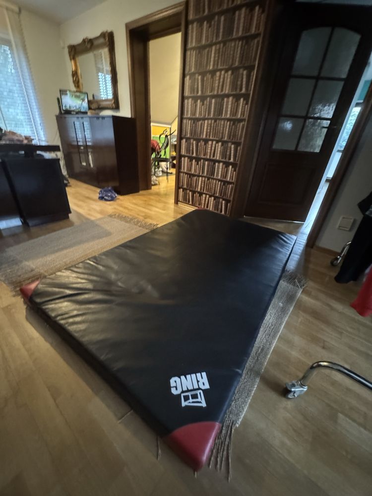 Materac gimnastyczny RING 200 x 120 x 10 cm skórzany dobry stan