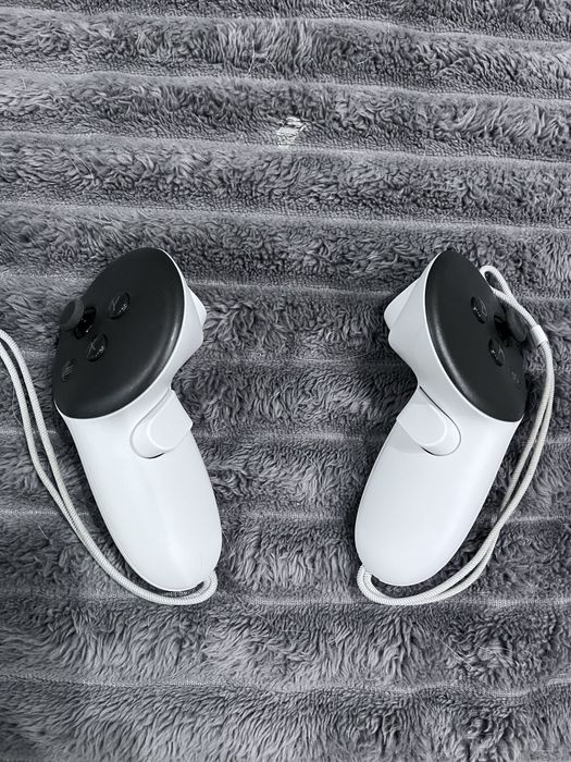 Продам б/ушлем виртуальной реальности+удобная маска и аккаунт.