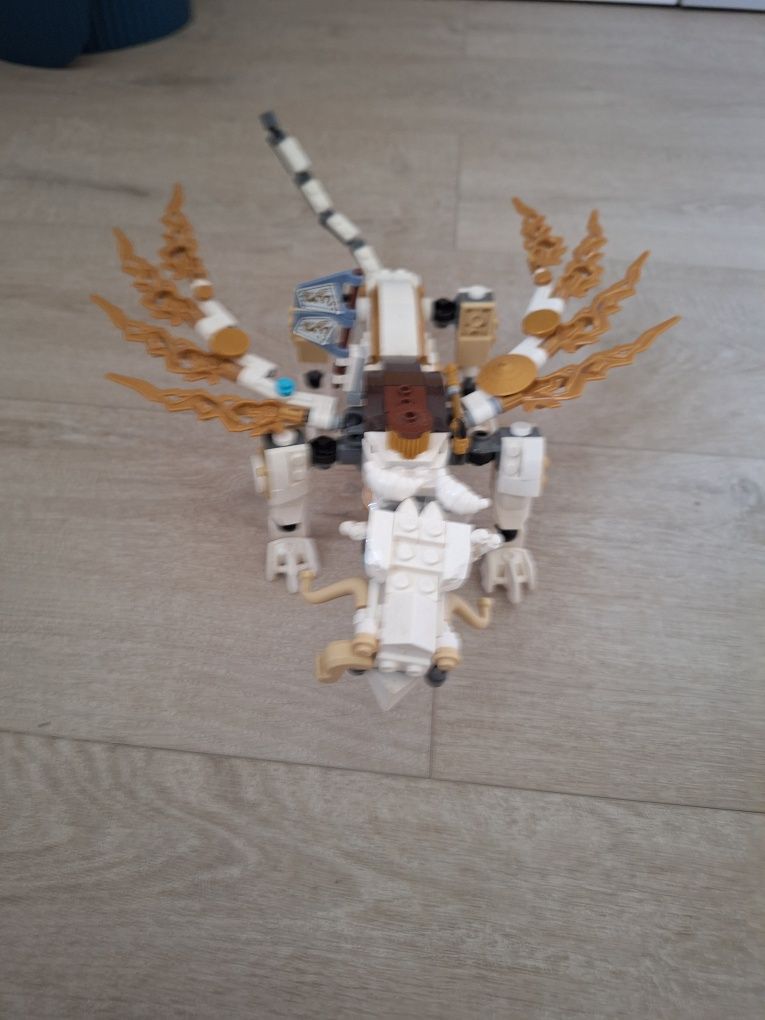 LEGO Ninjago 70734 - Smok mistrza Wu. Nie kompletny