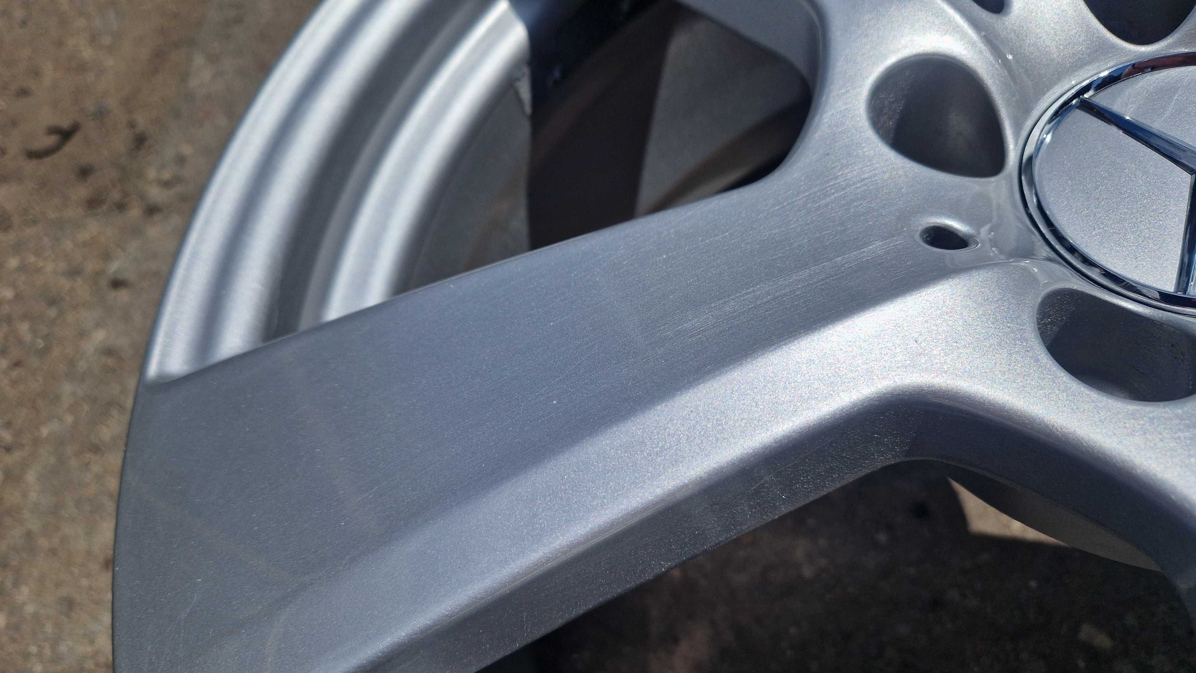 Felgi aluminiowe Mercedes-Benz E W207 5x112 8Jx18 ET45 Kpl.