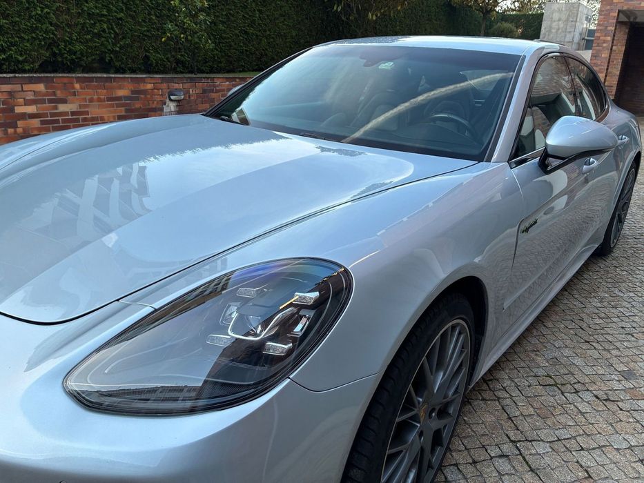 Porsche Panamera 4 E-Hybrid