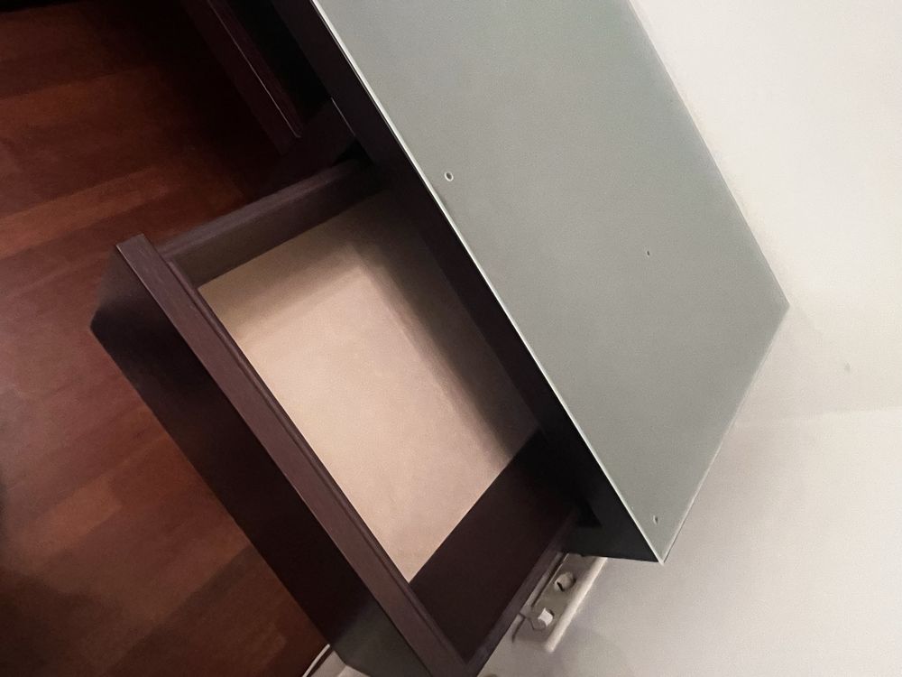 Secretaria em madeira