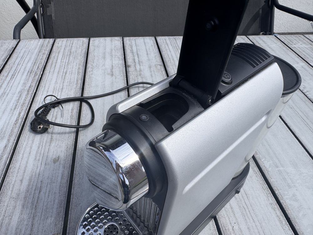 Ekspres kapsułkowy KRUPS XN 7002 Nespresso CitiZ