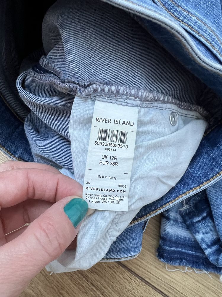 Piękne markowe spodnie jeansy River Island rozmiar M