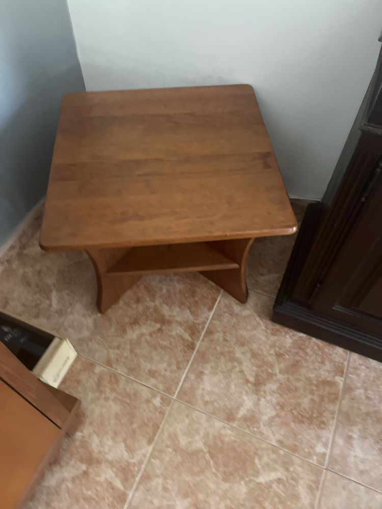 Mesa de apoio.