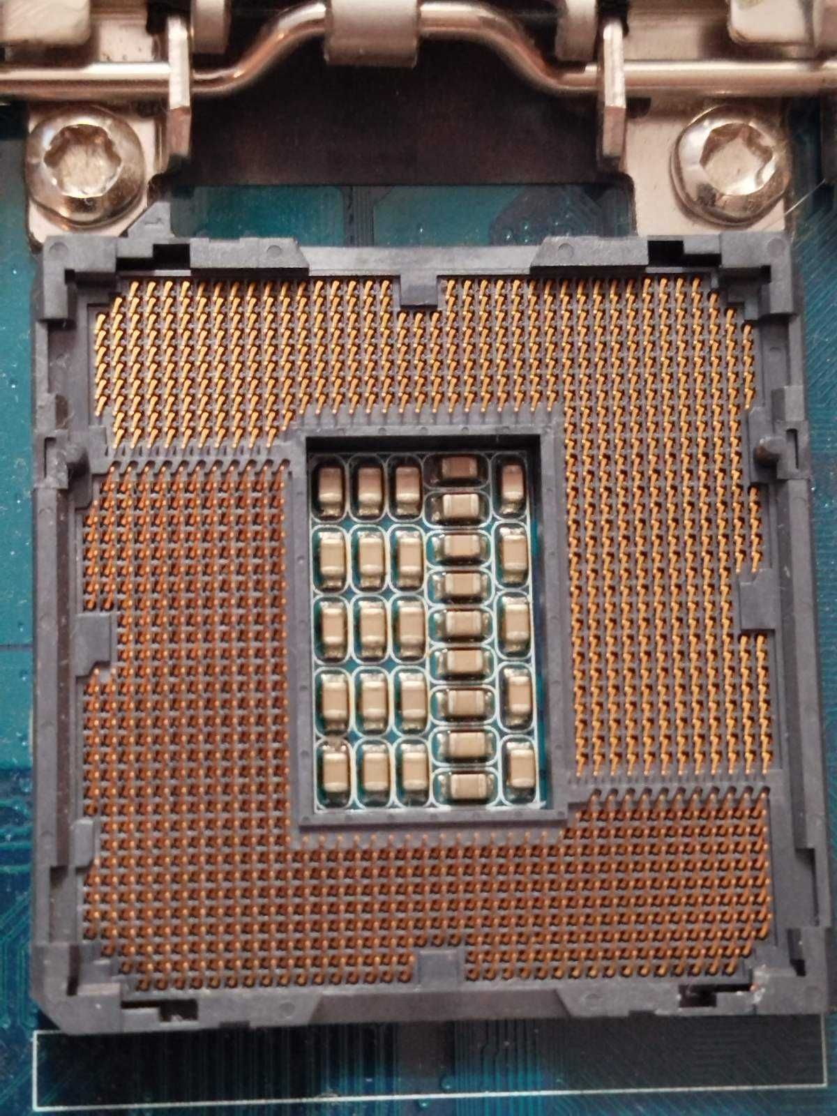 Материнська плата на LGA1156 GIGABYTE GA-P55-UD6 + Intel Core i7 870