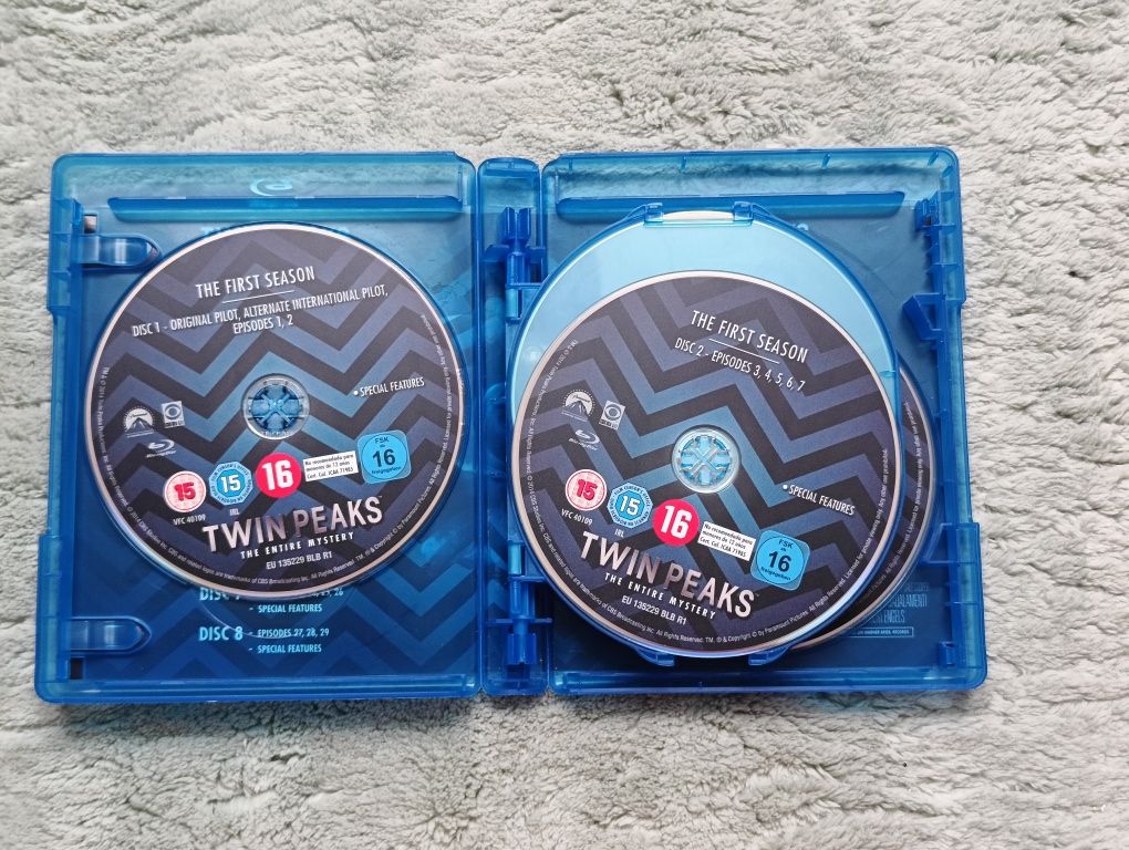 TWIN PEAKS na 10 płytach Blu-ray.