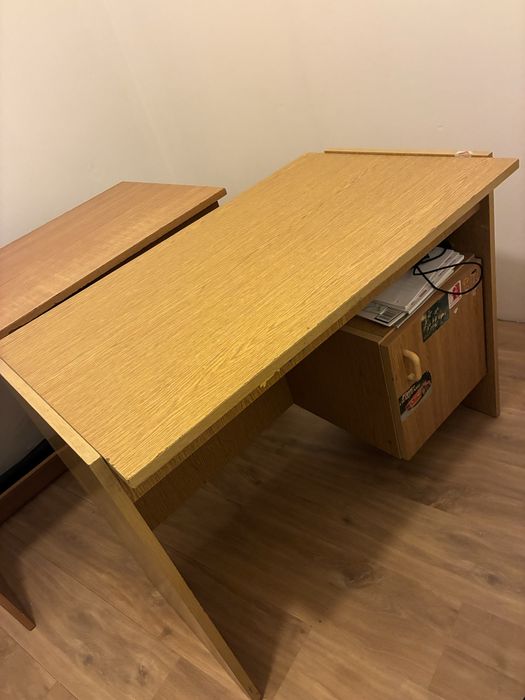Biurko używane, za darmo 2 szt. Odbiór osobisty