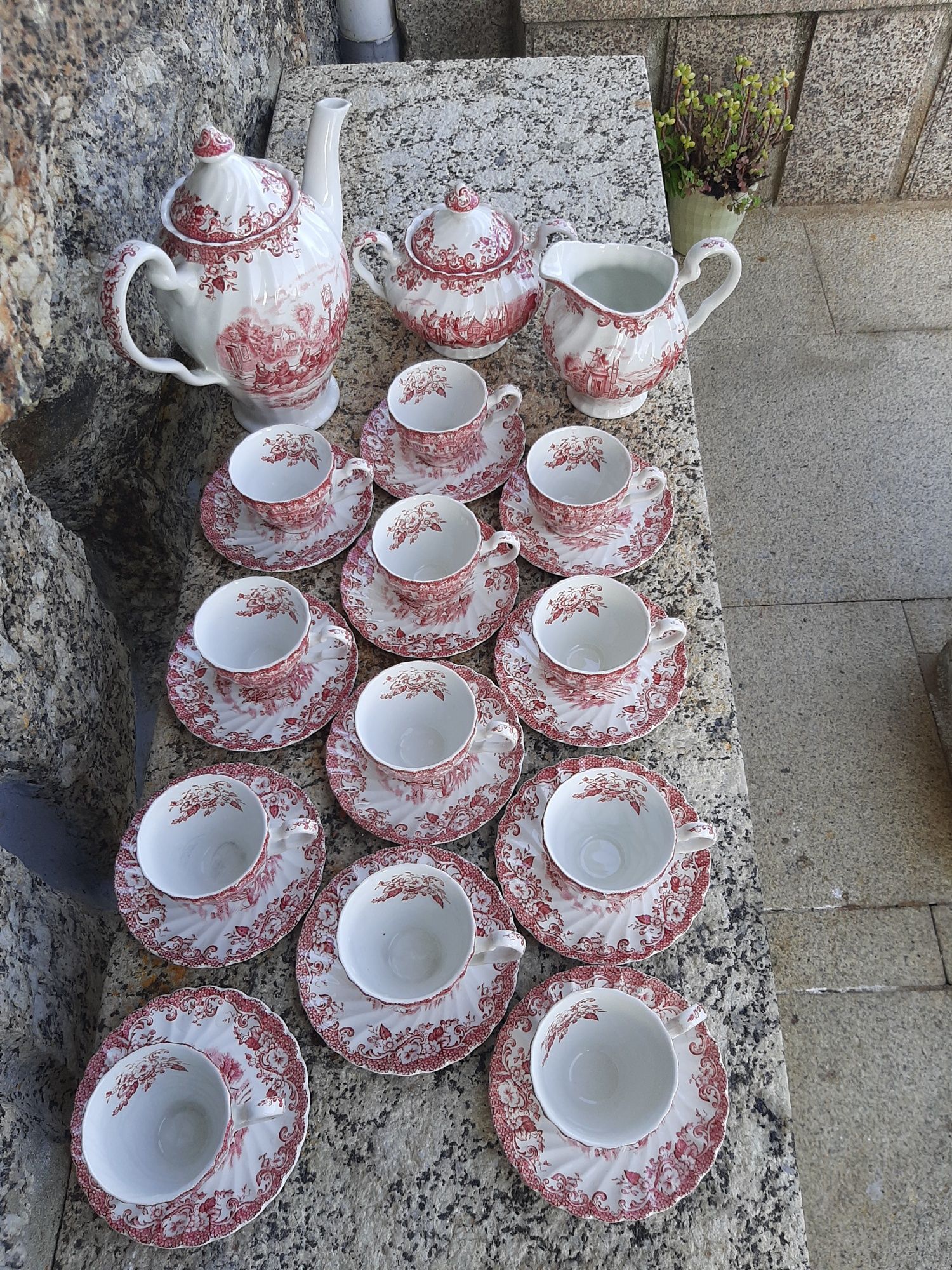 Serviço em Cerâmica Café ou Chá  Inglês