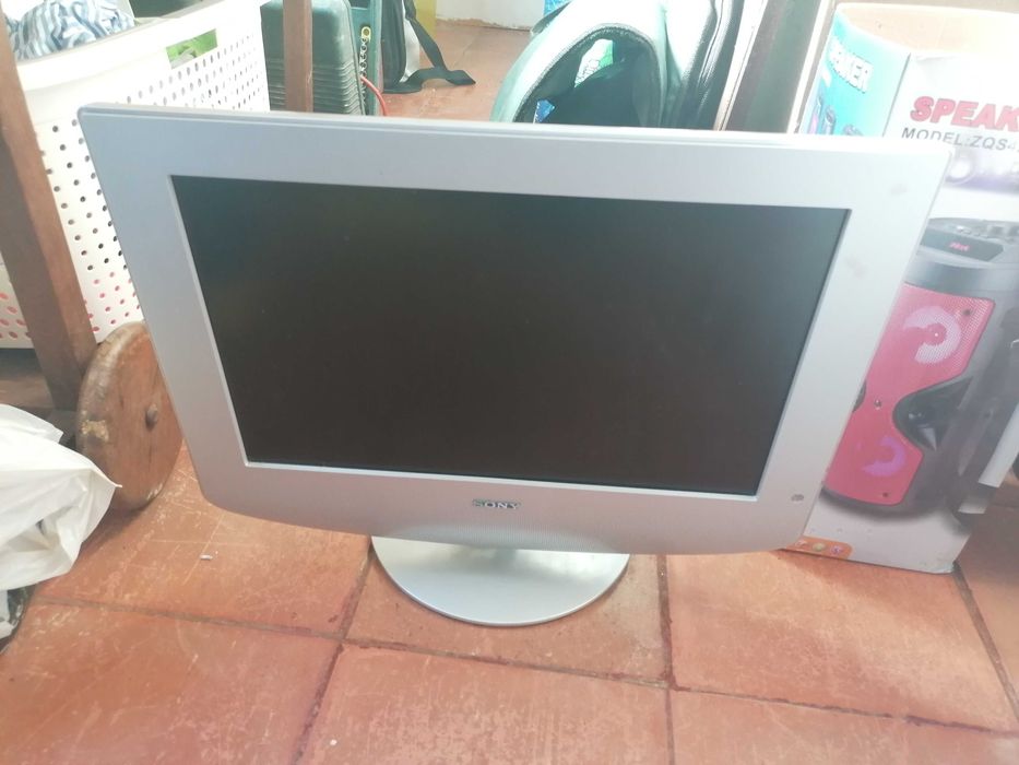 Monitor Sony 46cm largura por 40 cm altura