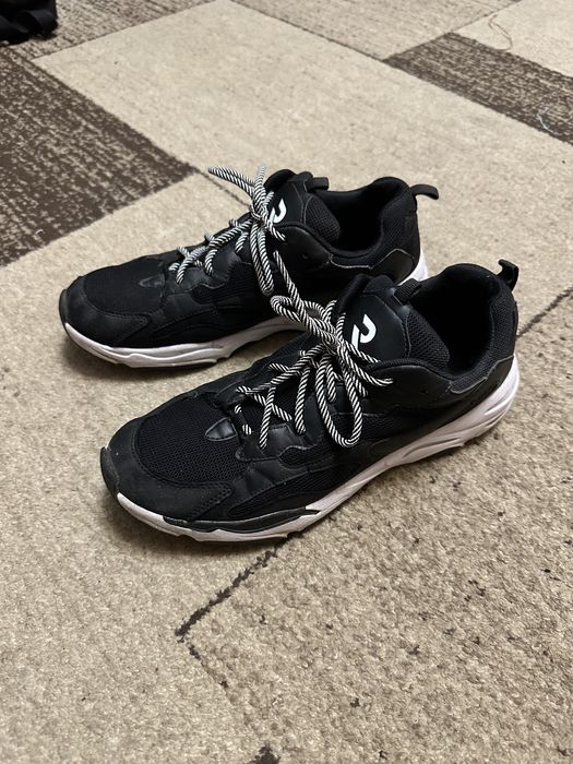 кросівки RADDER чорні