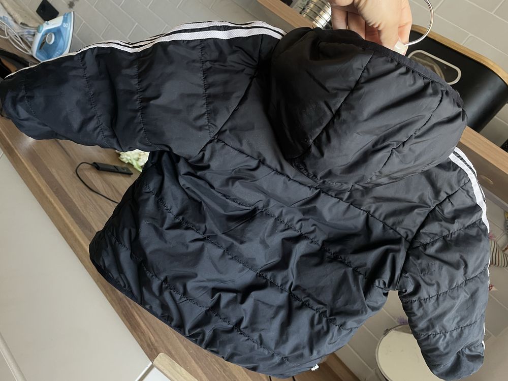 Продам дитячу куртку Adidas, 92 см