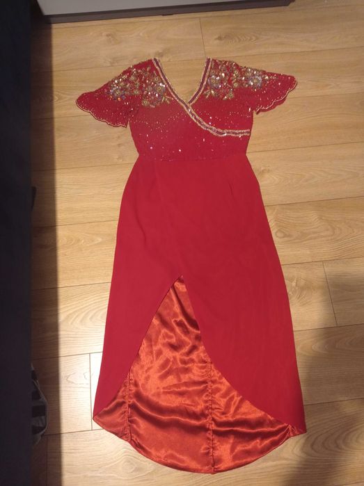 Sukienka czerwona 36 śliczna cekiny ozdoby bal andrzejki glamour