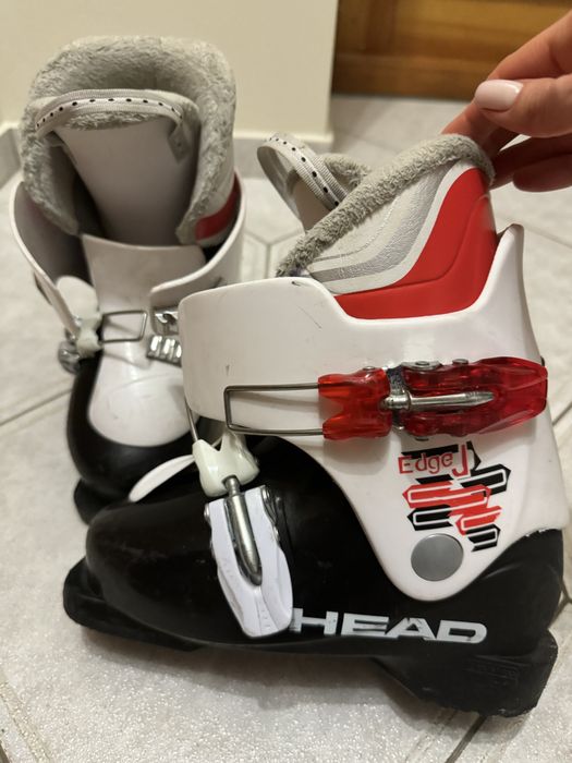 Продам дитячі лижні ботінки head
