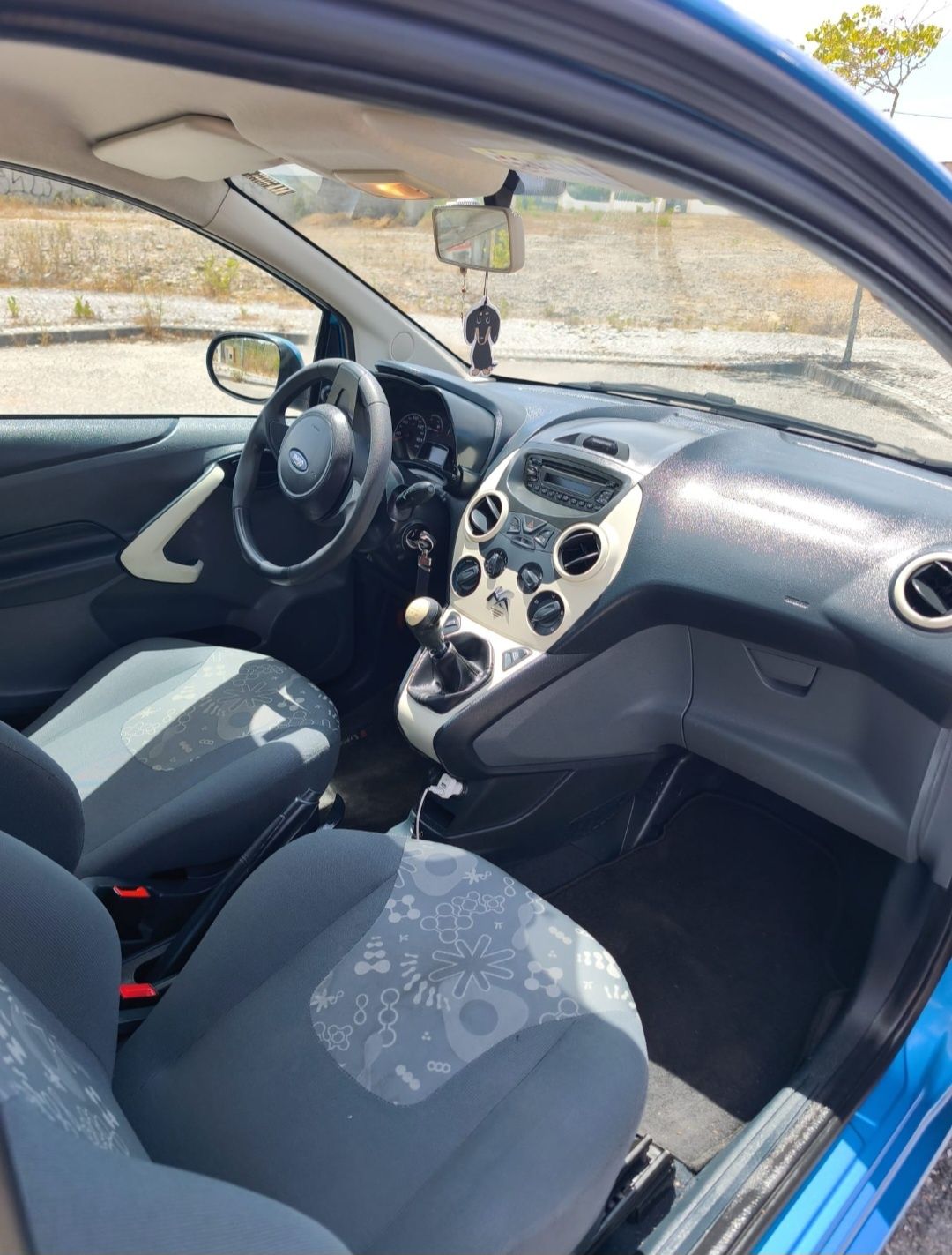 Ford ka impecável